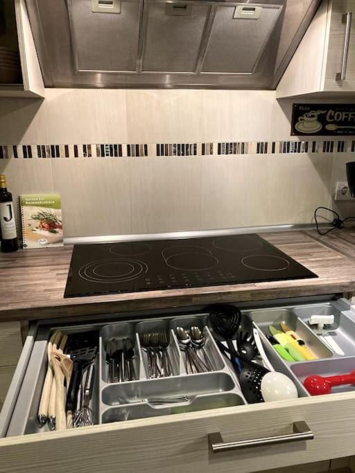 Grosse Wohnkueche, Terrasse, Schlafzimmer Am Steinhuder Meer, Wlan, Parkplatz, Fussbodenheizung, 70Qm Wunstorf Exteriör bild