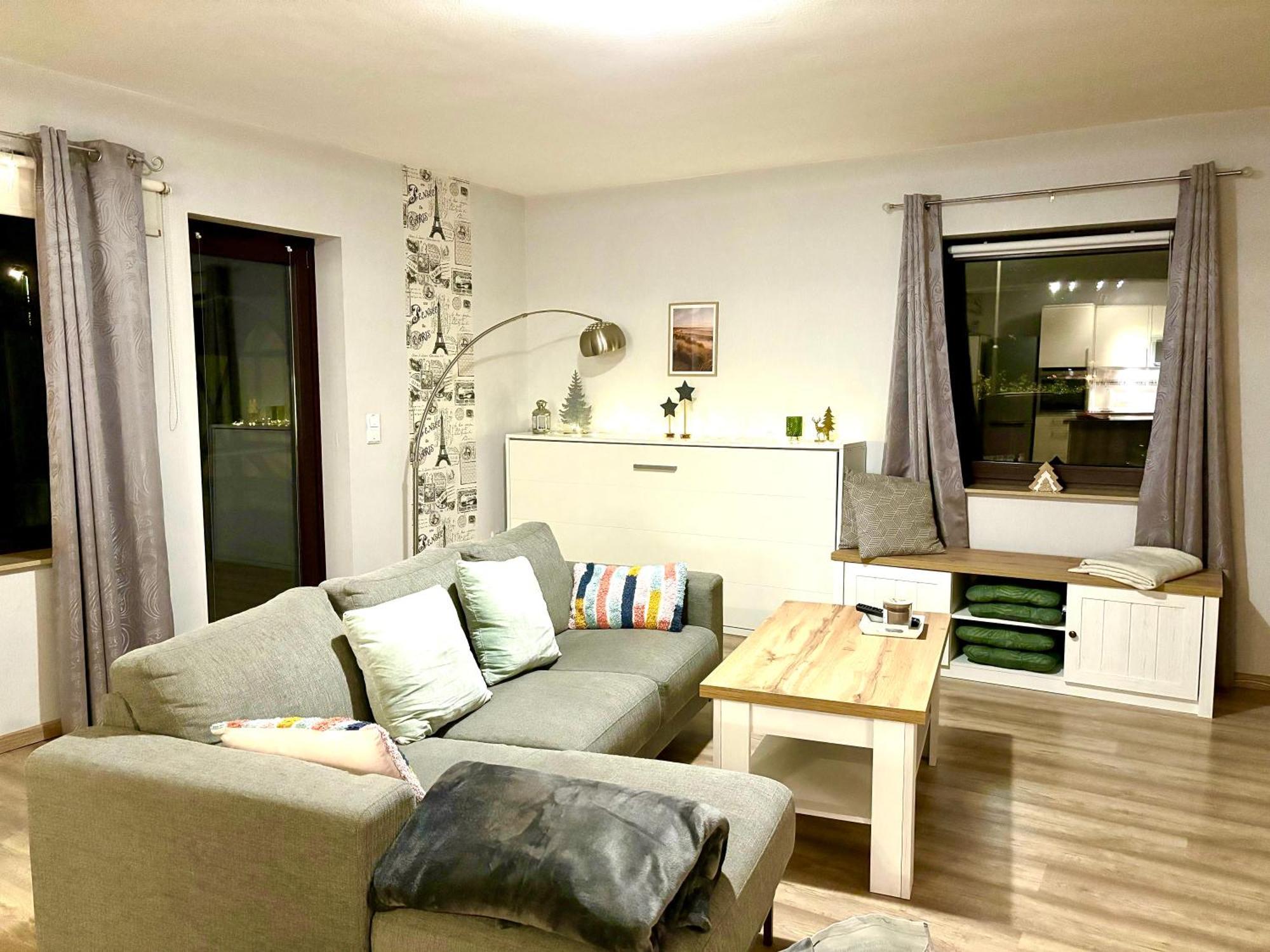 Grosse Wohnkueche, Terrasse, Schlafzimmer Am Steinhuder Meer, Wlan, Parkplatz, Fussbodenheizung, 70Qm Wunstorf Exteriör bild